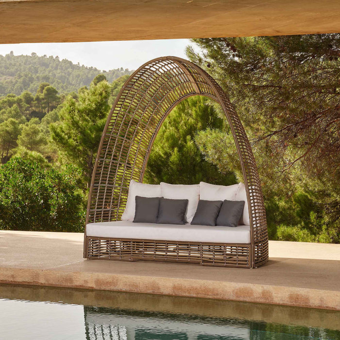 Ruby Daybed with Sunbrella Cushion
