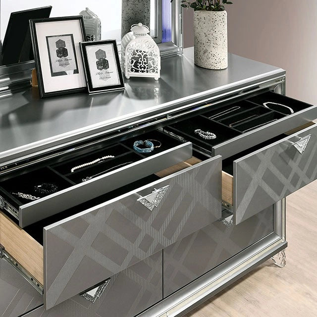 EMMELINE Dresser