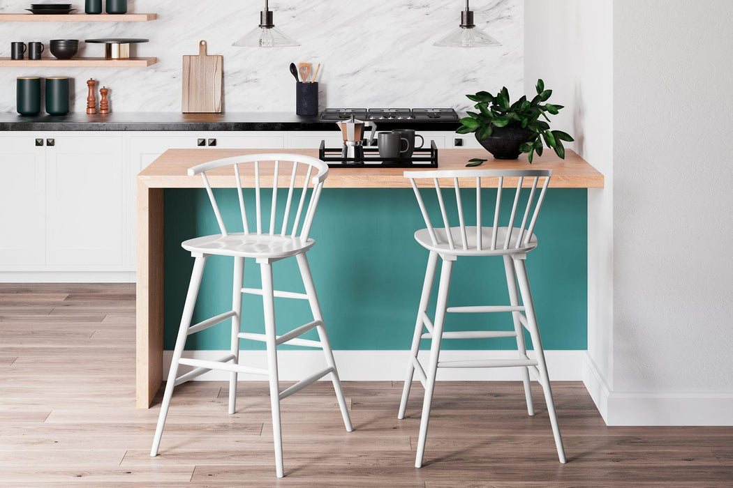 Grannen Bar Height Stool