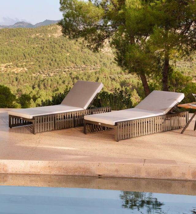 Horizon Chaise Lounger with Sunbrella Cushion