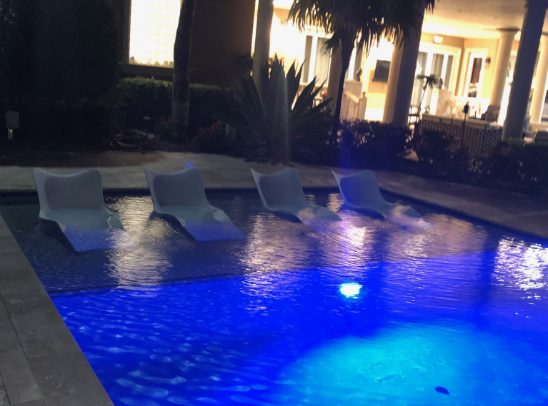 Panama Jack Wave Set of 4 Wave In-Pool Chaise Loungers