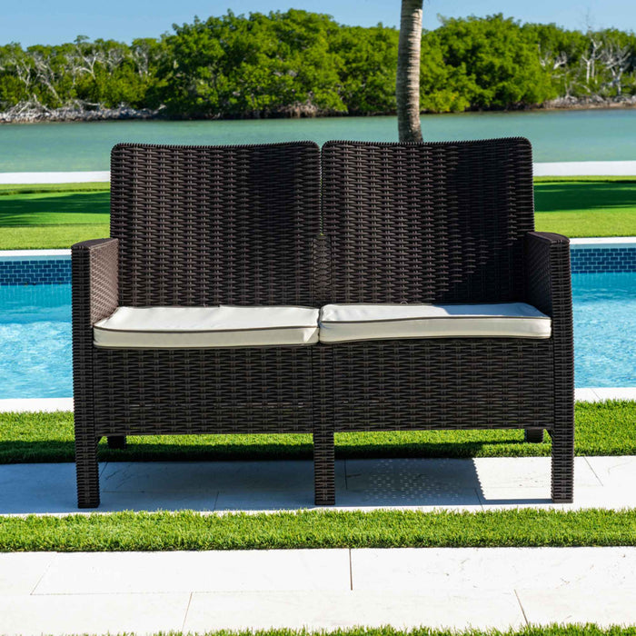 Nova Loveseat W/Cushions